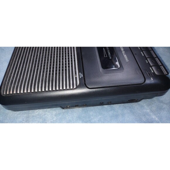 ONN Cassette Player Recorder Player ONA13AV504 With Adapter Built In Microphone - Picture 4 of 10